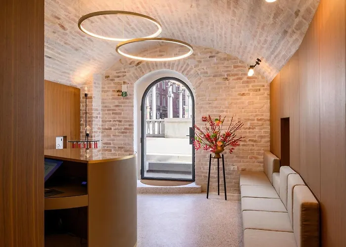 Zlata Ladjica Boutique Hotel 5*