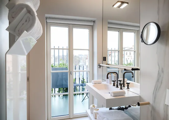 Zlata Ladjica Boutique