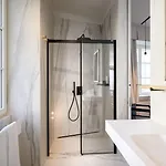 Zlata Ladjica Boutique Lublana