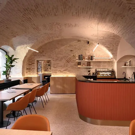 Zlata Ladjica Boutique 5*