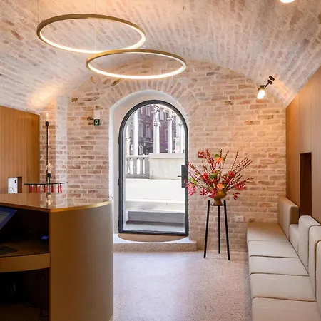 Zlata Ladjica Boutique Hotel 5*