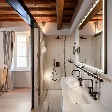 Zlata Ladjica Boutique Hotell 5*