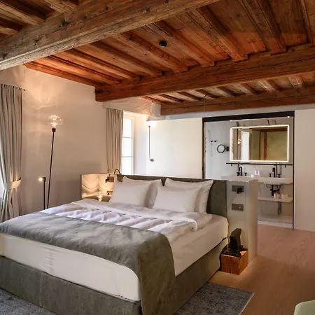 Zlata Ladjica Boutique 5* Liubliana