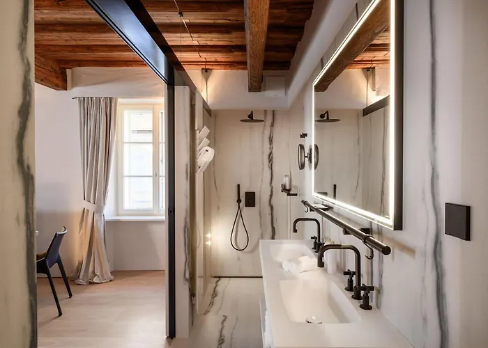 Zlata Ladjica Boutique Hotel 5*