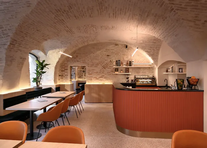 Zlata Ladjica Boutique Laibach