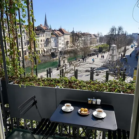 Zlata Ladjica Boutique Ljubljana